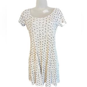 The Limited 65% Polyester, 35% Small Cotton Pattern Dress. One owner. Used.